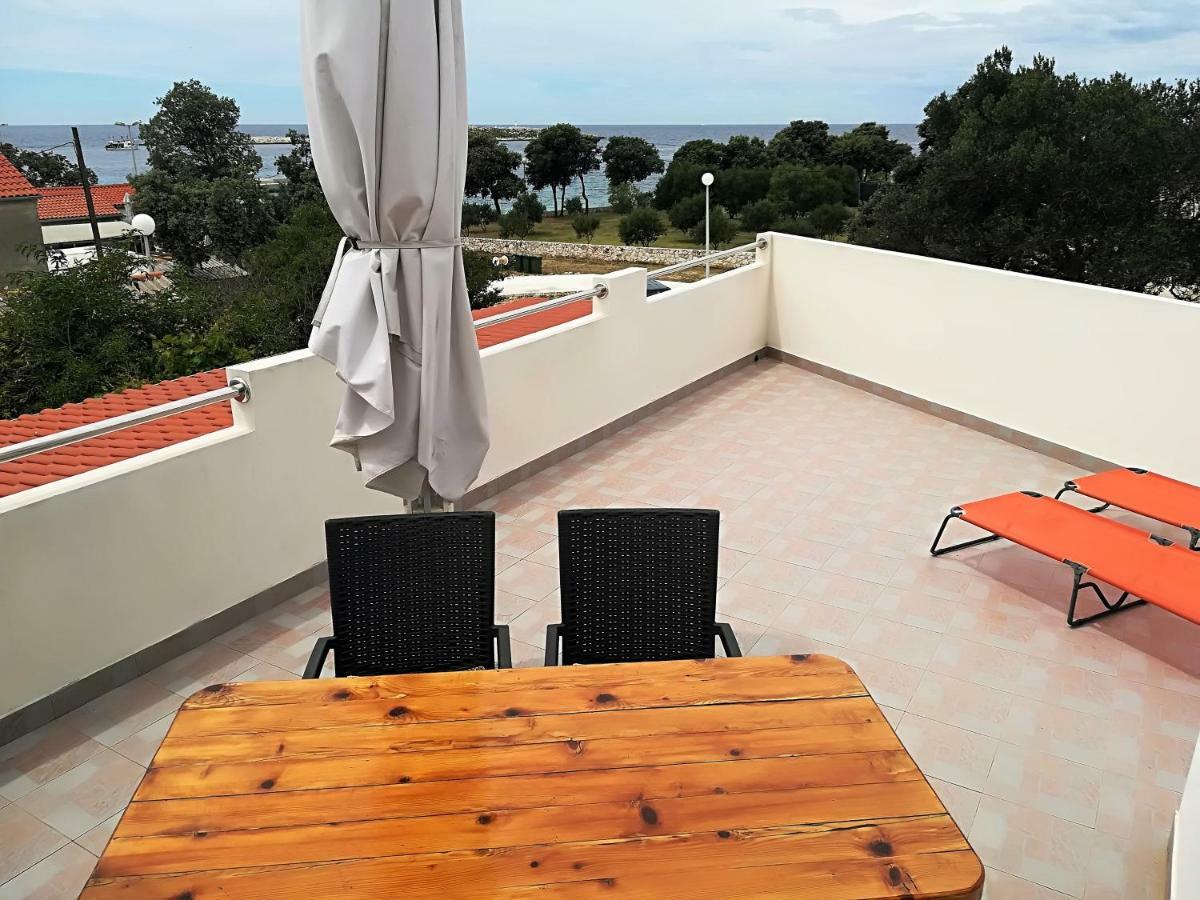 Apartman Rosanda Premuda Екстериор снимка