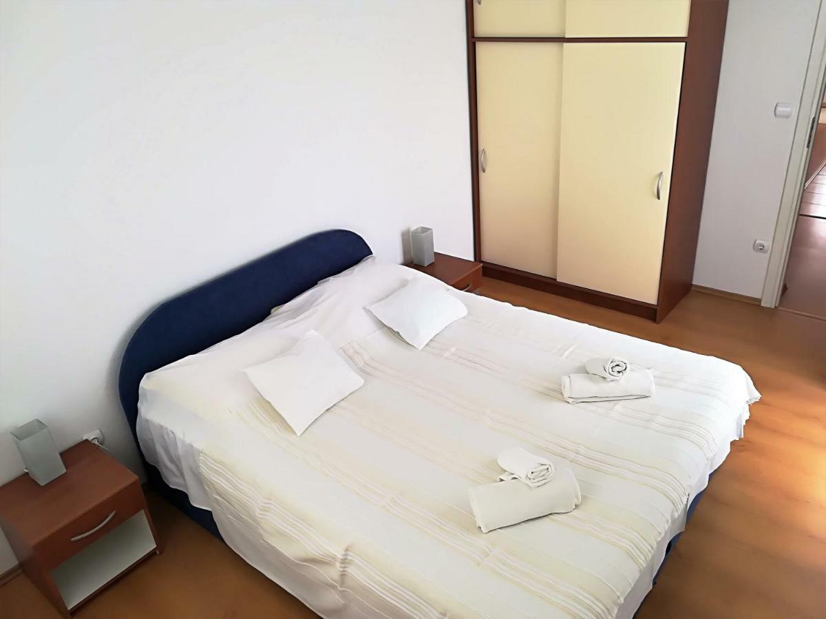 Apartman Rosanda Premuda Екстериор снимка