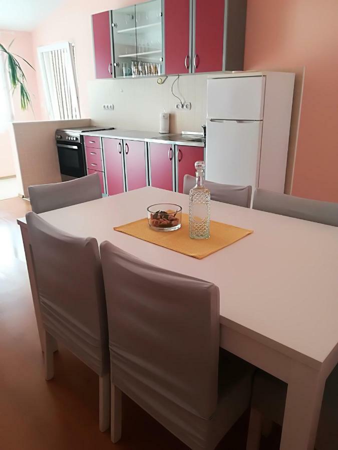 Apartman Rosanda Premuda Екстериор снимка